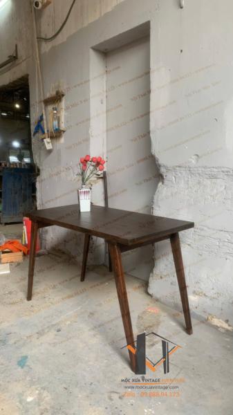 Bàn chân xéo vintage 20-05-25 - Hình mô tả 1