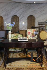 Bàn console vintage 12-08-24