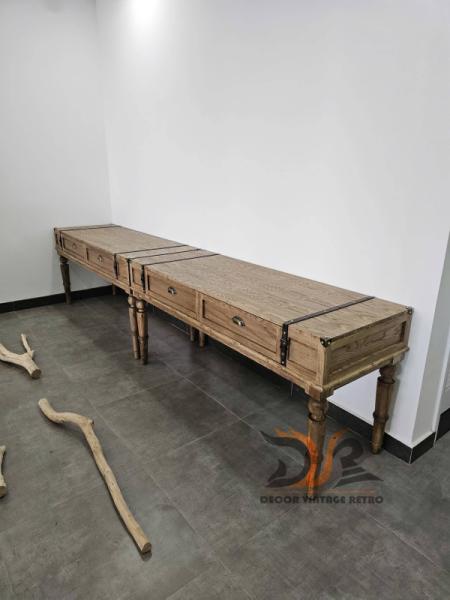 Bàn gỗ giả vali phong cách vintage 04-08-25