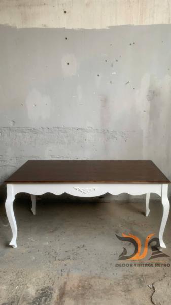 Bàn gỗ phong cách vintage 06-07-25 - Hình mô tả 1