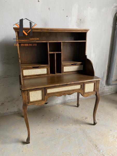 Bàn gỗ vintage 04-05-24 - Hình mô tả 1