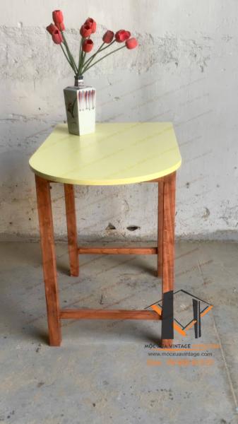 Bàn gỗ vintage 12-03-25 - Hình mô tả 1