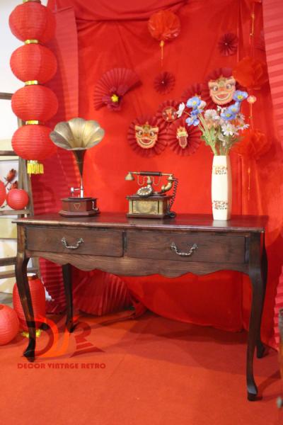 Bàn gỗ vintage 17-09-25 - Hình mô tả 1