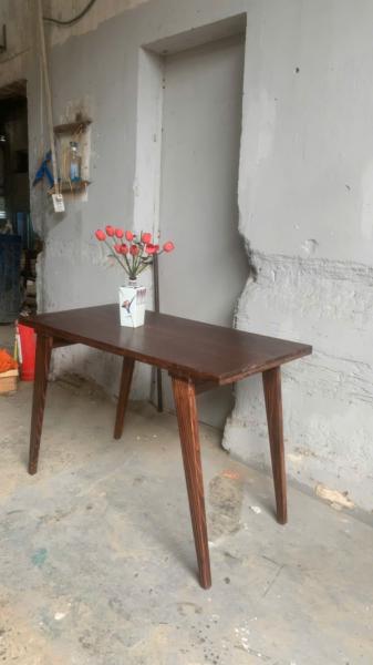 Bàn gỗ vintage 18-03-23 - Hình mô tả 1