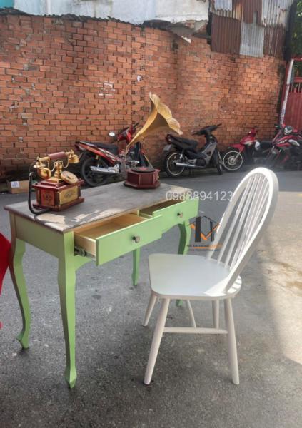 Bàn gỗ vintage BG 02-12-22 - Hình mô tả 1