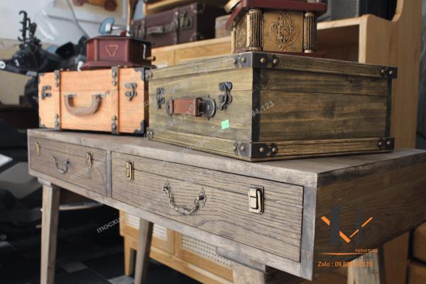 Bàn gỗ vintage BG12-06-22 - Hình mô tả 2