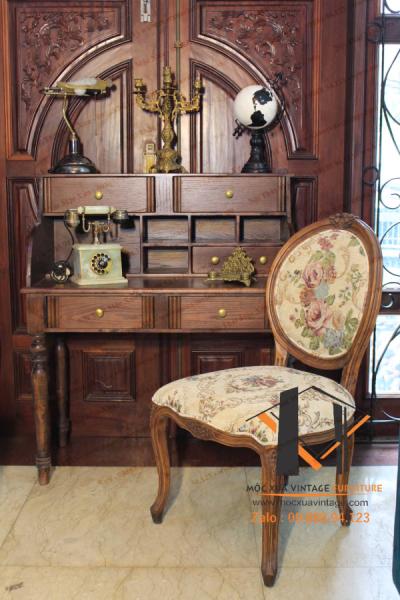 Bàn làm việc vintagge 08-09-24 - Hình mô tả 2