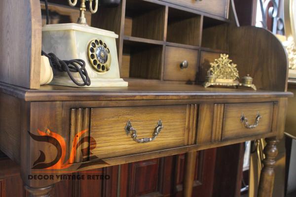 Bàn làm việc vintagge 08-09-24 - Hình mô tả 3