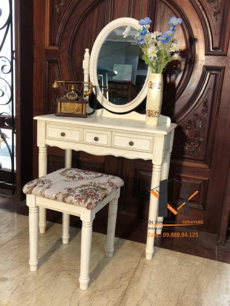 Bàn trang điểm vintage 05-03-25