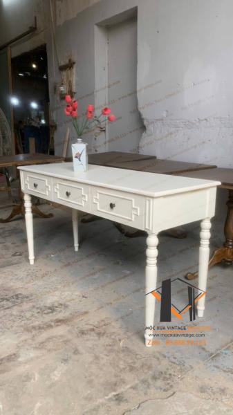 Bàn trắng phong cách vintage  09-04-25 - Hình mô tả 1