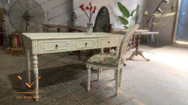 Bàn trắng phong cách vintage  09-04-25 - Hình mô tả 3