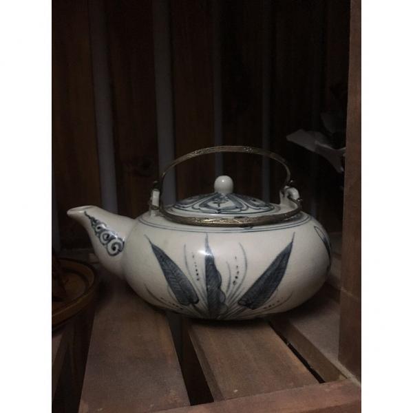 Bình trà gốm xưa