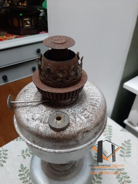 Đèn dầu xưa 06-12-23 - Hình mô tả 1