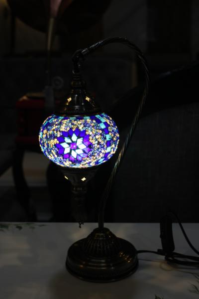 Đèn để bàn tiffany 02-08-24 - Hình mô tả 2