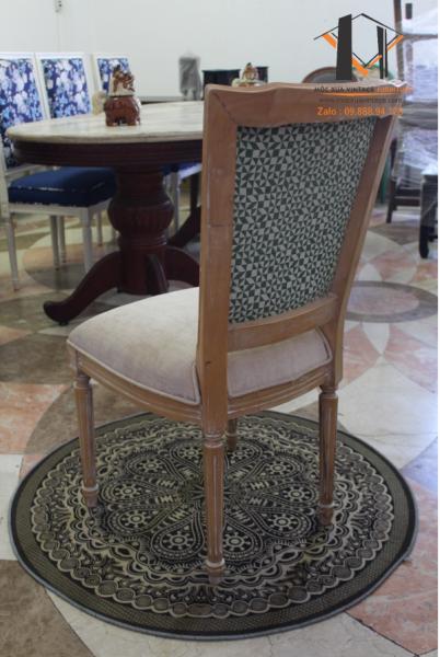 Ghế gỗ luois vintage 56-05-24 - Hình mô tả 1
