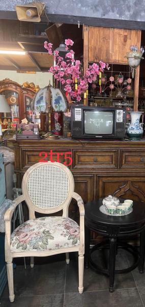 Ghế louis đệm hoa - Louis 4722 - Hình mô tả 1