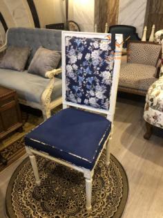 Ghế luois lưng vuông vintage 28-05-24