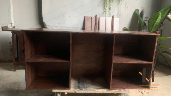 Quầy gỗ vintage 12-05-25 - Hình mô tả 1