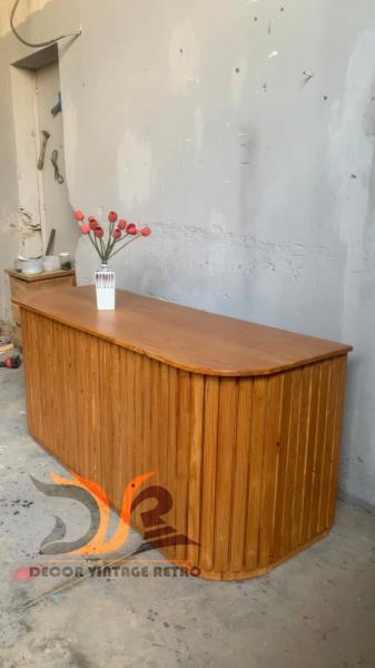 Quầy lễ tân vintage 20-08-25 - Hình mô tả 1
