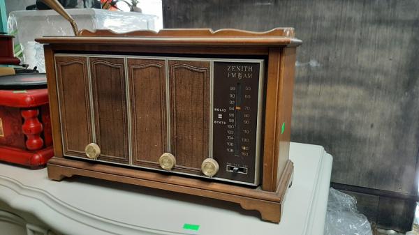 Radio xưa ( hàng xài được- điện 110v)  RD 12-11-22 - Hình mô tả 2
