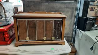 Radio xưa ( hàng xài được- điện 110v)  RD 12-11-22