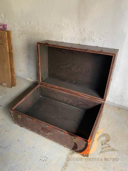Rương bàn sofa bọc simili vintage 01-08-24 - Hình mô tả 3