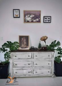 Tủ gỗ giả xướt vintage TG 02-12-23