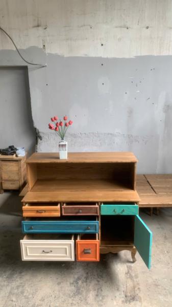 Tủ gỗ nhiều màu vintage 01-08-24 - Hình mô tả 2