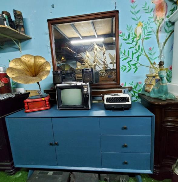 Tủ gỗ vintage 01-11-22 - Hình mô tả 4