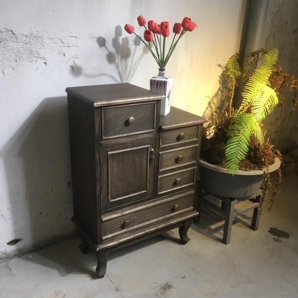 Tủ gỗ vintage TG3-9-22 - Hình mô tả 1