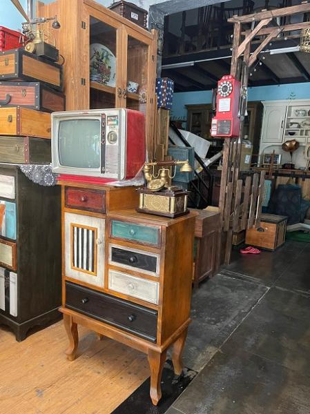 Tủ gỗ vintage TG35-06-22