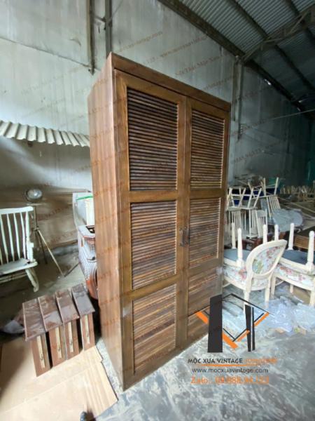 Tủ quần áo phong cách vintage 09-01-25 - Hình mô tả 1