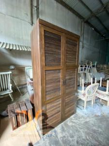 Tủ quần áo phong cách vintage 09-01-25