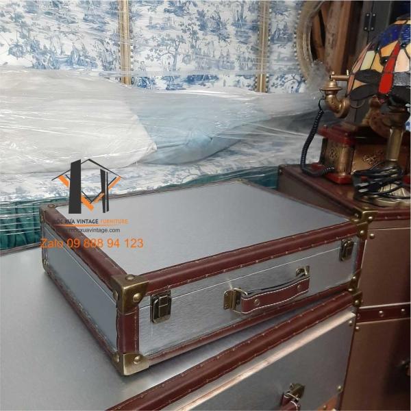 Vali gỗ bọc nhôm phay xướt 11-07-23 - Hình mô tả 2