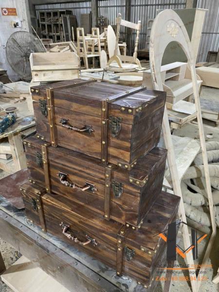 Vali gỗ vintage size trung 10-01-25 - Hình mô tả 1
