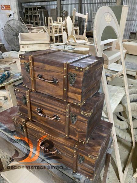 Vali gỗ vintage size trung 10-01-25 - Hình mô tả 1